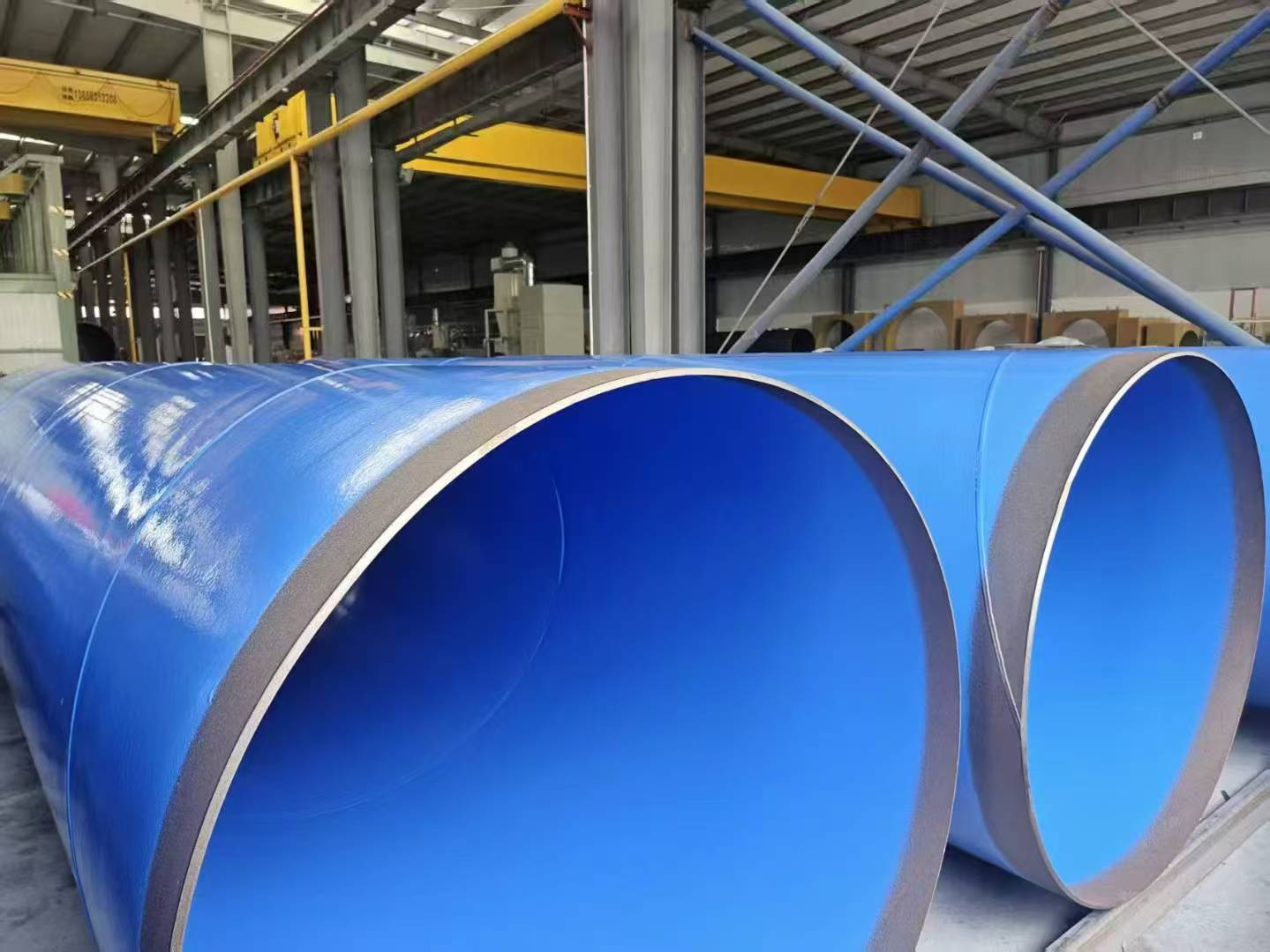 Пластикалық қапталған болат құбырлар Таяу Шығыстың төтенше климатына қалай төтеп береді?
